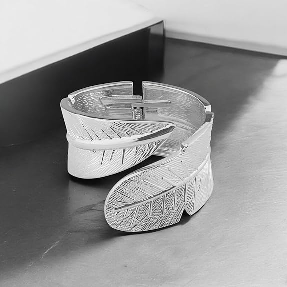 N3VO Anti-tarnish Adjustable Bangles for Women Stylish – Floral, Leaf Charm Design, Elegant Open Cuff Stainless Steel Fashion Girls Jewelry for Casual, Festive and Gifting